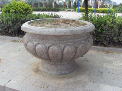 石雕花盆